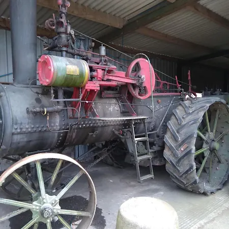 Farm With Hottub בית נופש *