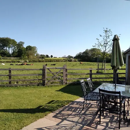 Farm With Hottub בית נופש *